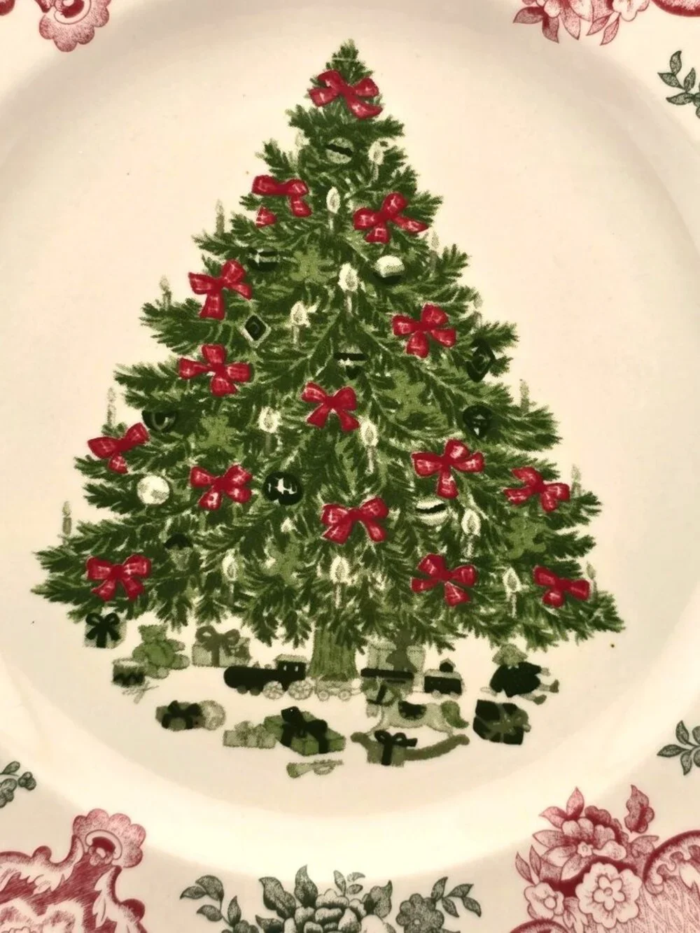 Johnson Brothers Old Britain Castles Pink Christmas 10.5